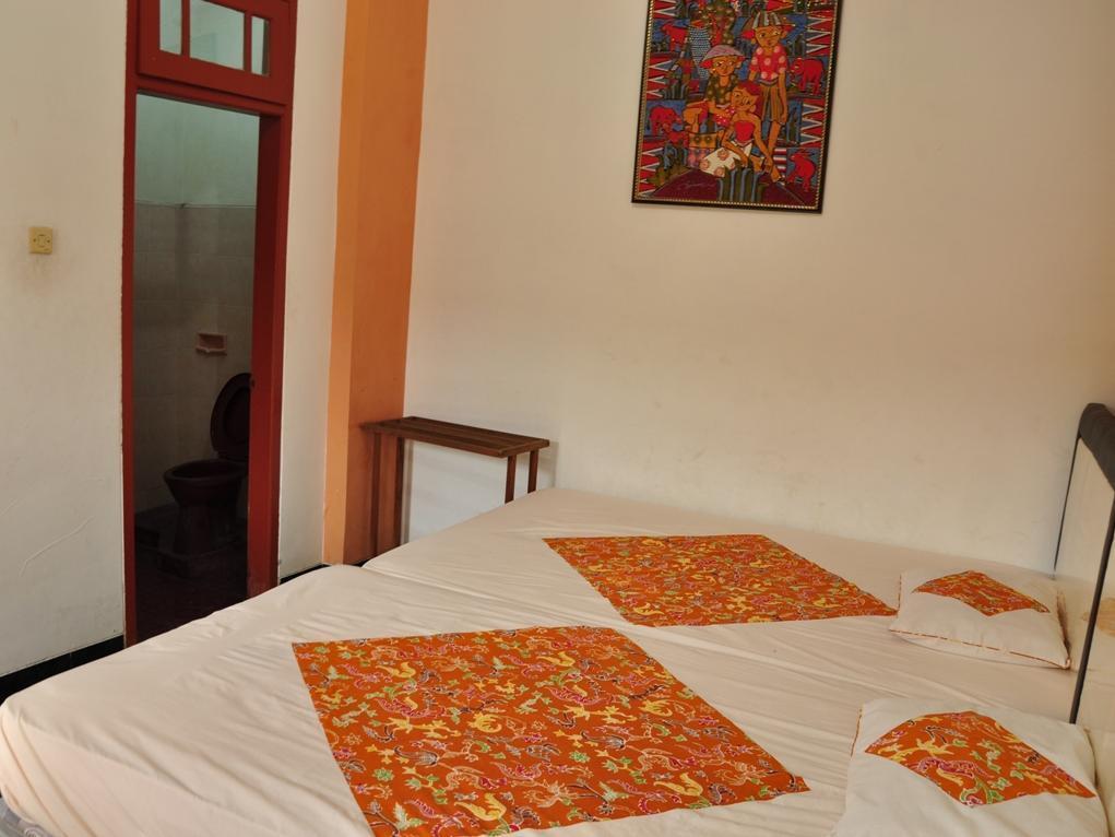 Hotel Dana Yogyakarta Exterior photo